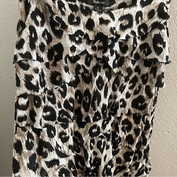 Tiered animal print dress - Picture 2 of 4